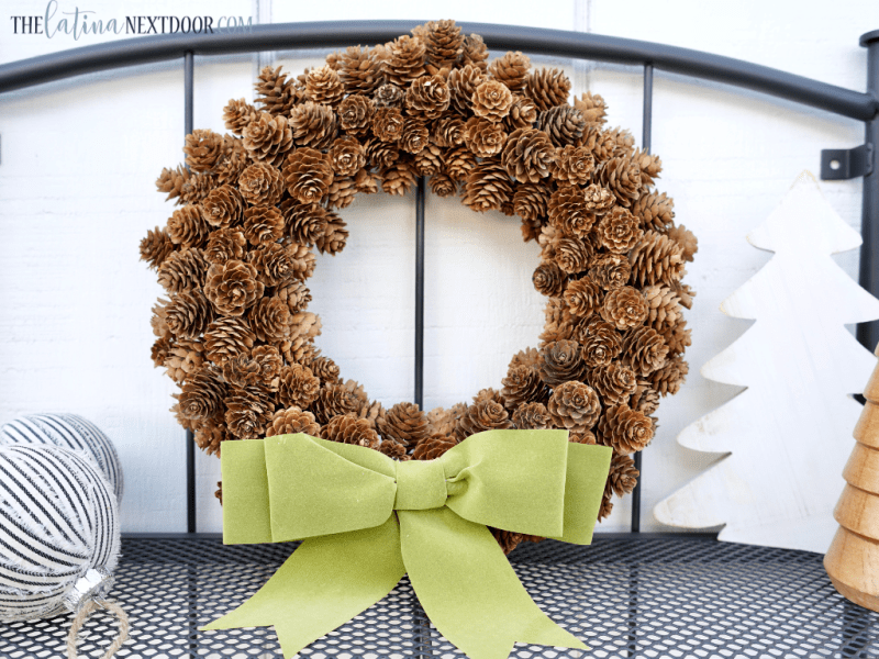 DIY Pinecone Wreath 2 300x225 DIY Pinecone Wreath