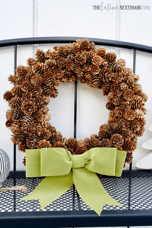 DIY Pinecone Wreath 3 200x300 DIY Pinecone Wreath